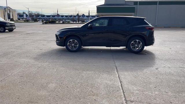 new 2025 Chevrolet Blazer car, priced at $35,990
