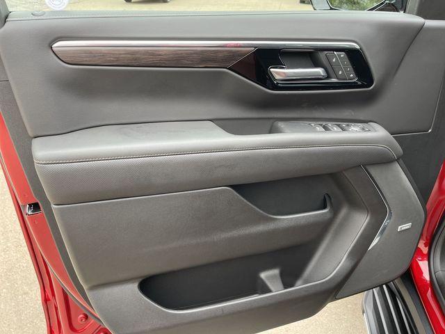 new 2025 Chevrolet Tahoe car, priced at $79,690