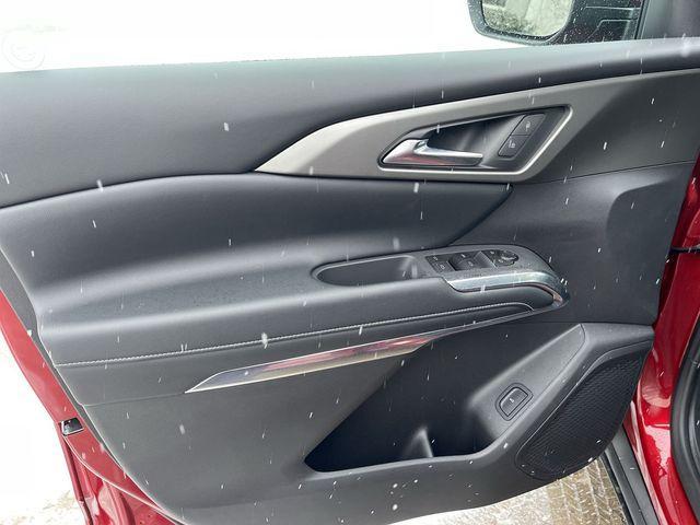 new 2025 Chevrolet Traverse car, priced at $39,990