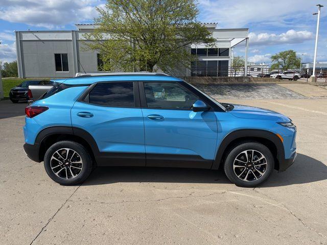 new 2025 Chevrolet TrailBlazer car, priced at $26,470