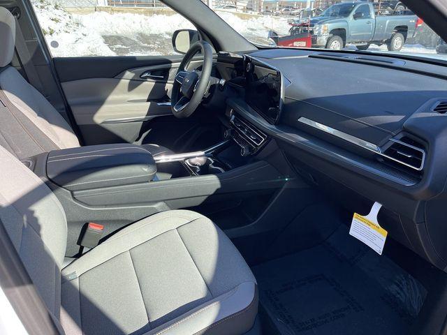 new 2026 Chevrolet Traverse car, priced at $43,210