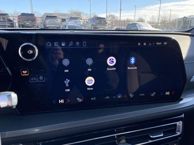 new 2026 Chevrolet Traverse car, priced at $43,210