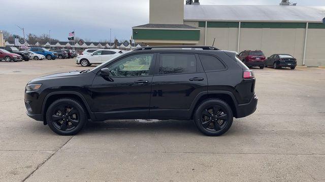 used 2019 Jeep Cherokee car, priced at $16,195