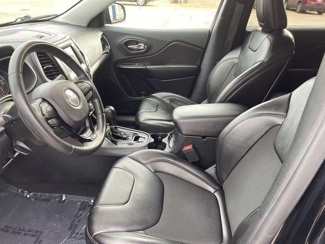 used 2019 Jeep Cherokee car, priced at $16,195