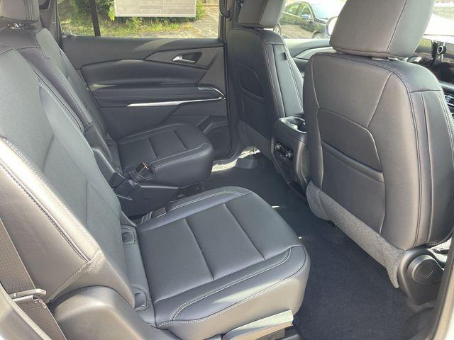 new 2026 Chevrolet Traverse car, priced at $44,251