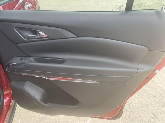 new 2026 Chevrolet Traverse car, priced at $43,915