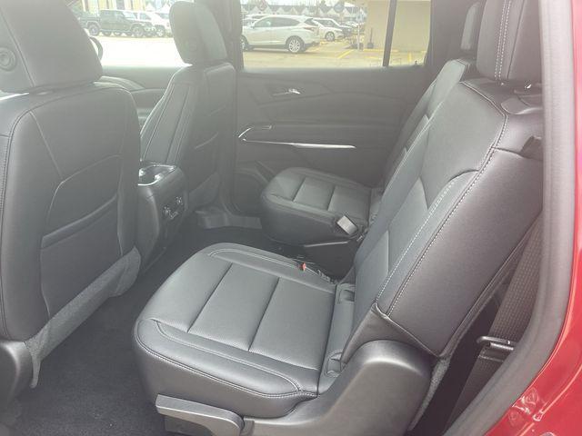 new 2026 Chevrolet Traverse car, priced at $43,915