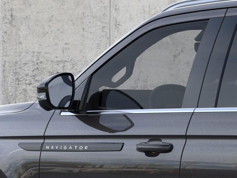 new 2025 Lincoln Navigator car, priced at $119,590