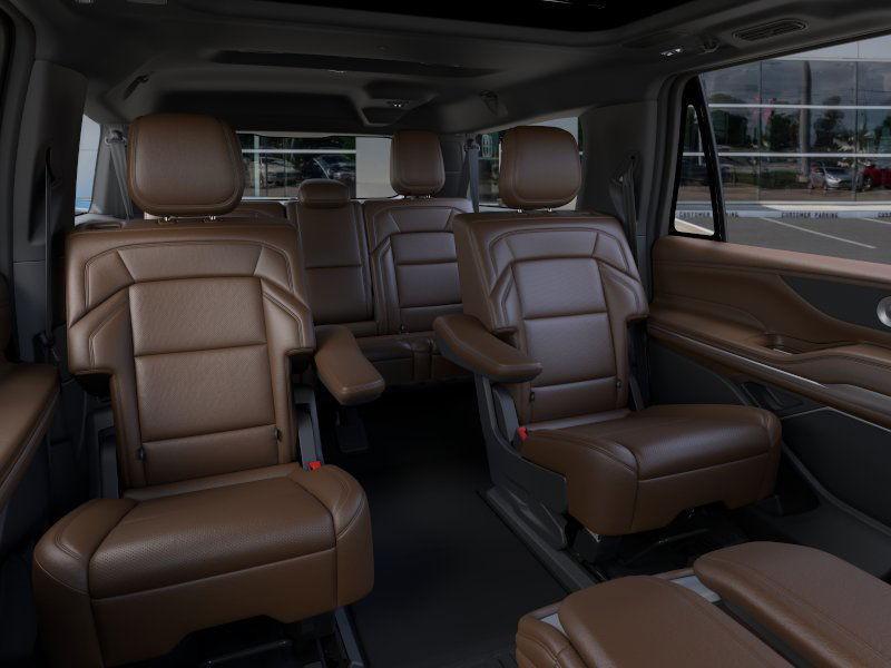 new 2025 Lincoln Navigator car