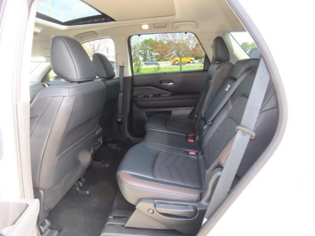 used 2022 Nissan Pathfinder car, priced at $29,911