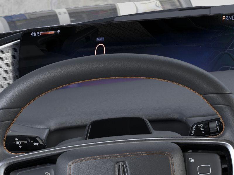 new 2025 Lincoln Navigator car, priced at $123,590