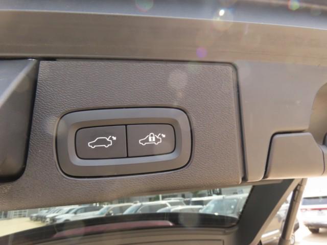 used 2021 Volvo XC60 car, priced at $19,911