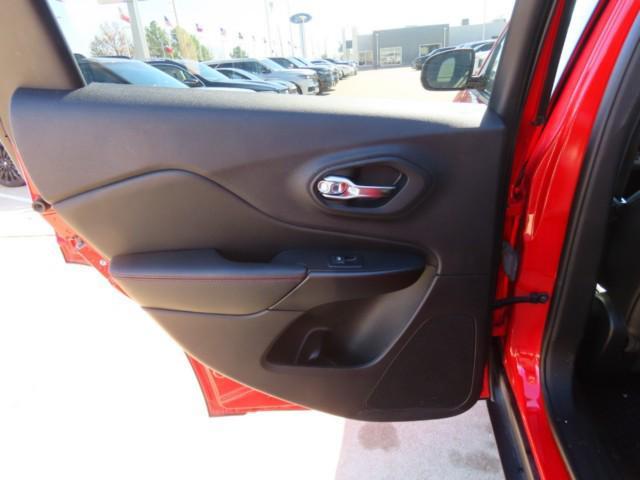 used 2019 Jeep Cherokee car, priced at $17,911