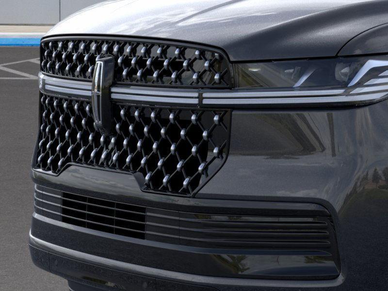 new 2025 Lincoln Navigator car, priced at $119,340