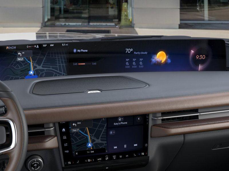 new 2025 Lincoln Navigator car, priced at $93,059