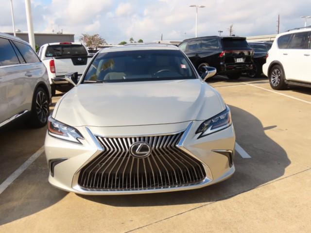 used 2019 Lexus ES 350 car, priced at $26,911