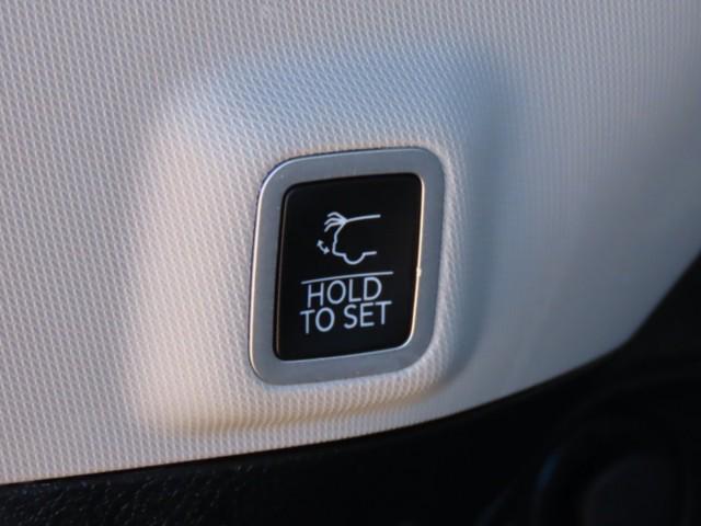 used 2023 Jeep Grand Cherokee car, priced at $31,911