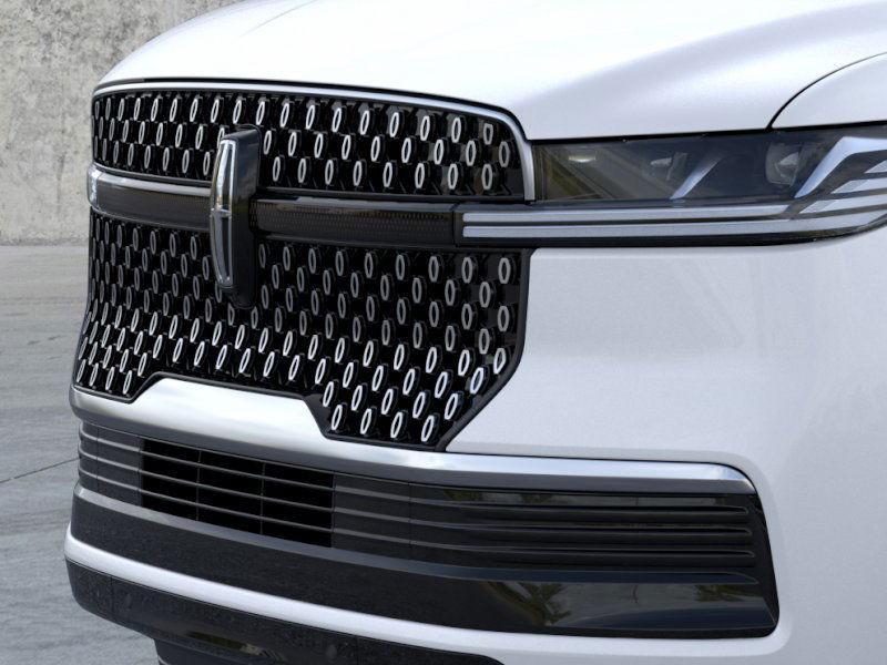 new 2025 Lincoln Navigator car, priced at $93,764