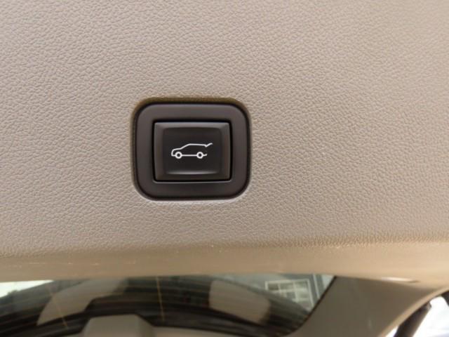 used 2021 Cadillac XT6 car, priced at $27,911