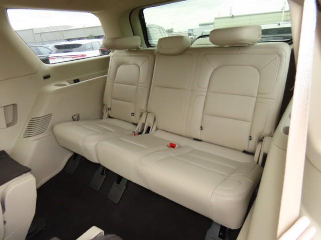 used 2020 Lincoln Navigator car, priced at $41,911