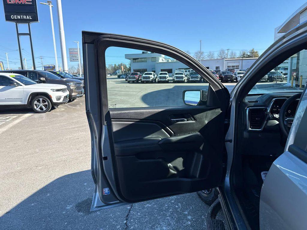 used 2024 GMC Canyon car, priced at $43,197