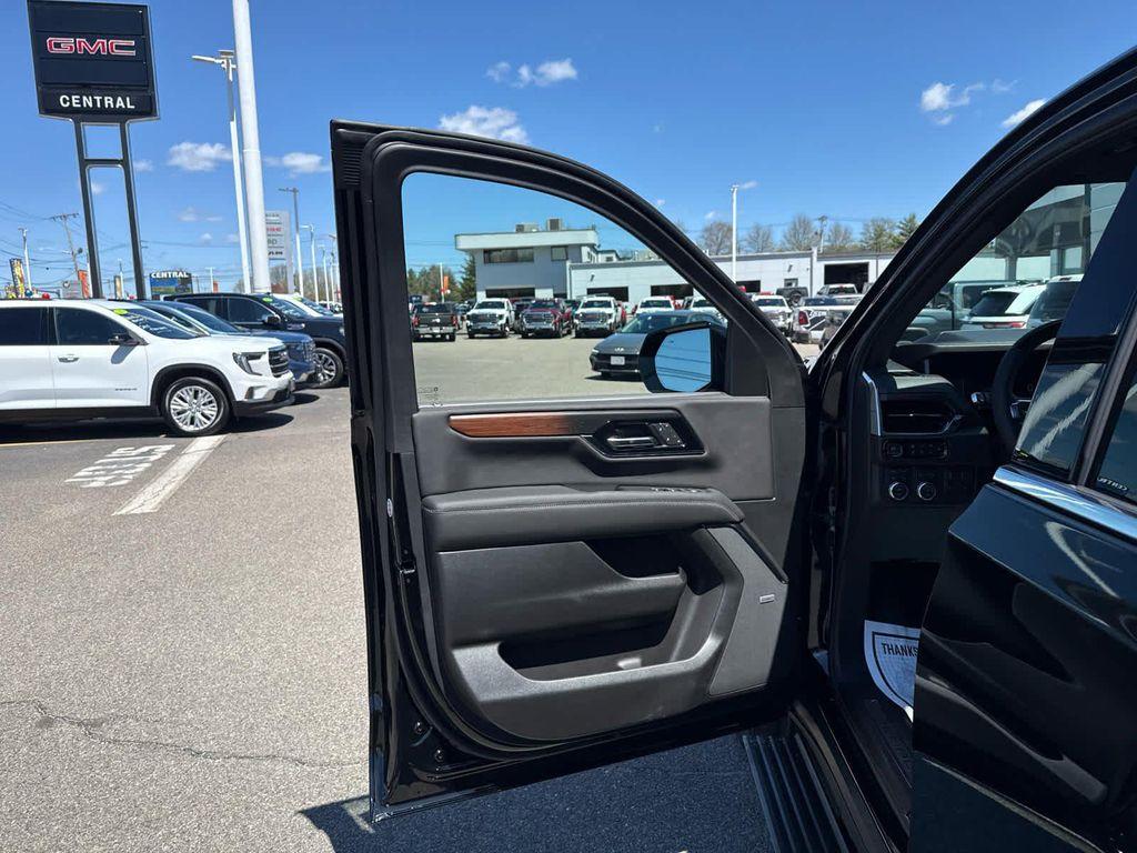 new 2026 GMC Yukon XL car, priced at $101,535