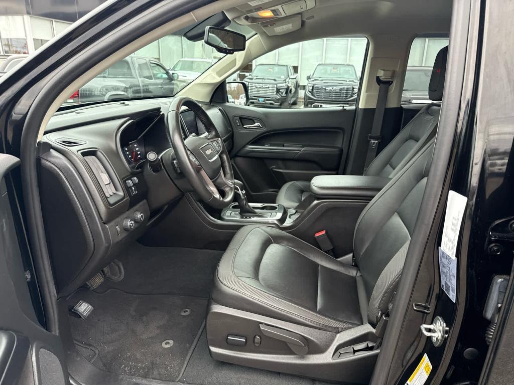 used 2022 GMC Canyon car, priced at $33,999