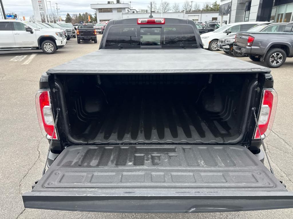 used 2022 GMC Canyon car, priced at $33,999