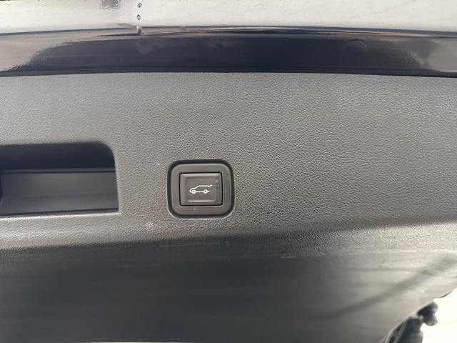 used 2024 GMC Acadia car, priced at $38,999