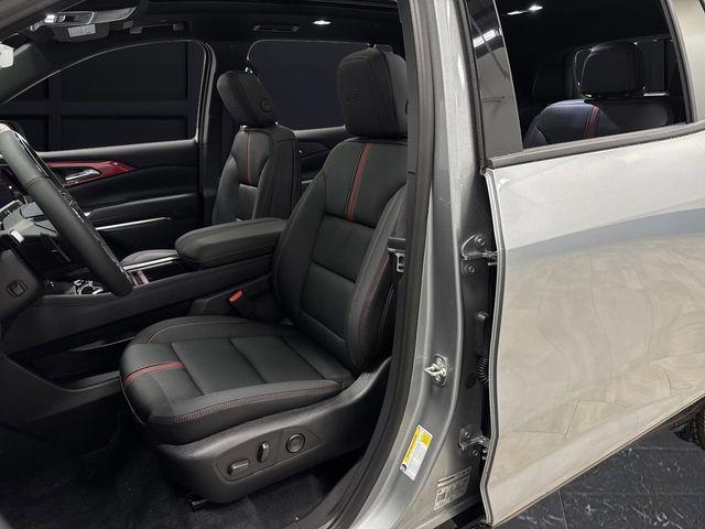 new 2026 Chevrolet Traverse car, priced at $59,999