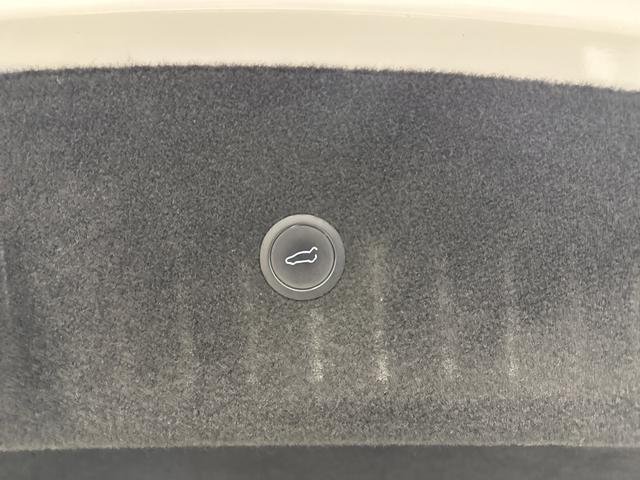 used 2022 Tesla Model S car, priced at $47,499