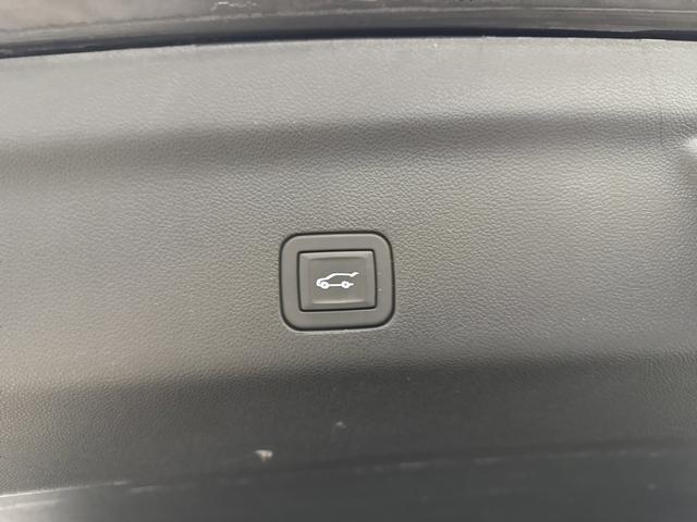 used 2024 Chevrolet Tahoe car, priced at $59,999