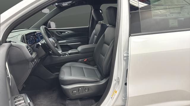 new 2026 Chevrolet Traverse car, priced at $44,500