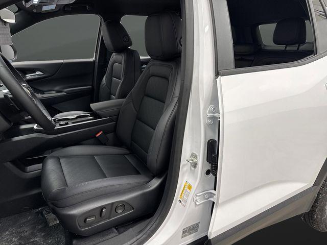 new 2026 Chevrolet Equinox car, priced at $31,999