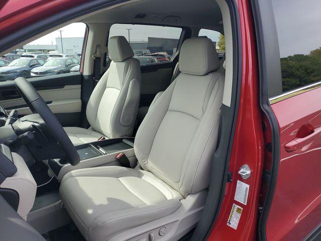 new 2026 Honda Odyssey car, priced at $42,414