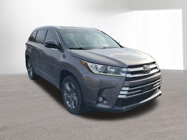 used 2019 Toyota Highlander car, priced at $24,571