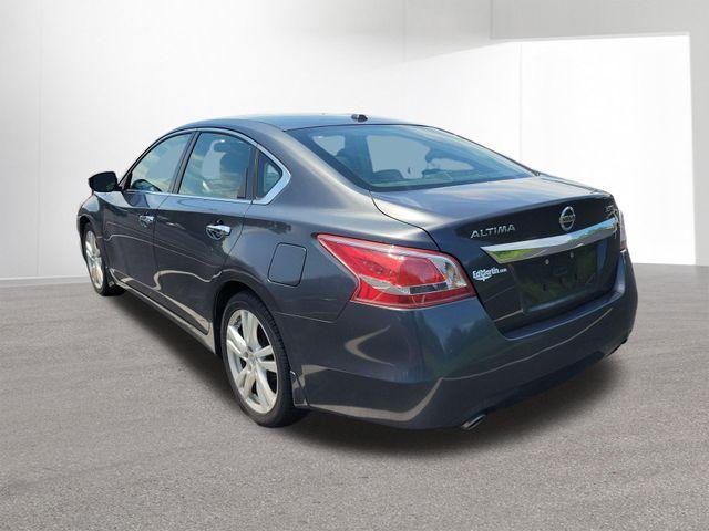 used 2013 Nissan Altima car, priced at $10,157