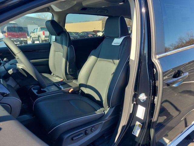 new 2026 Honda Odyssey car, priced at $45,683