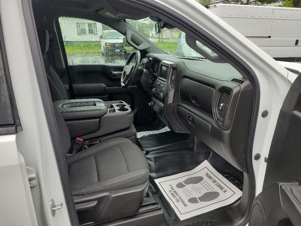 used 2023 Chevrolet Silverado 1500 car, priced at $31,900