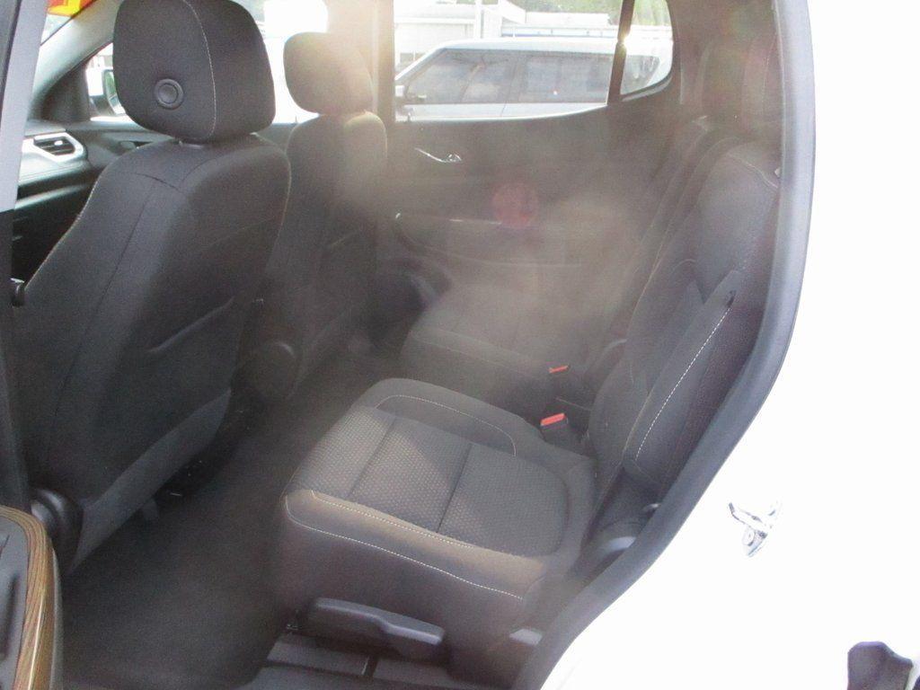 used 2023 GMC Acadia car, priced at $25,900