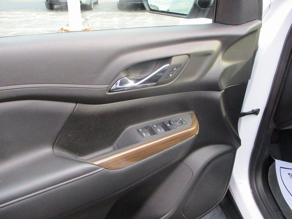 used 2023 GMC Acadia car, priced at $25,900