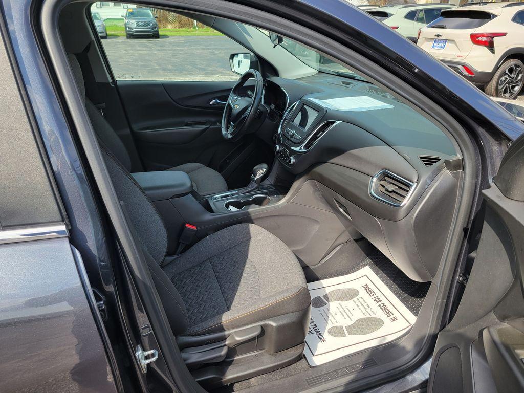 used 2022 Chevrolet Equinox car, priced at $18,298