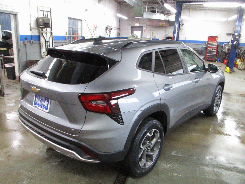used 2024 Chevrolet Trax car, priced at $18,900
