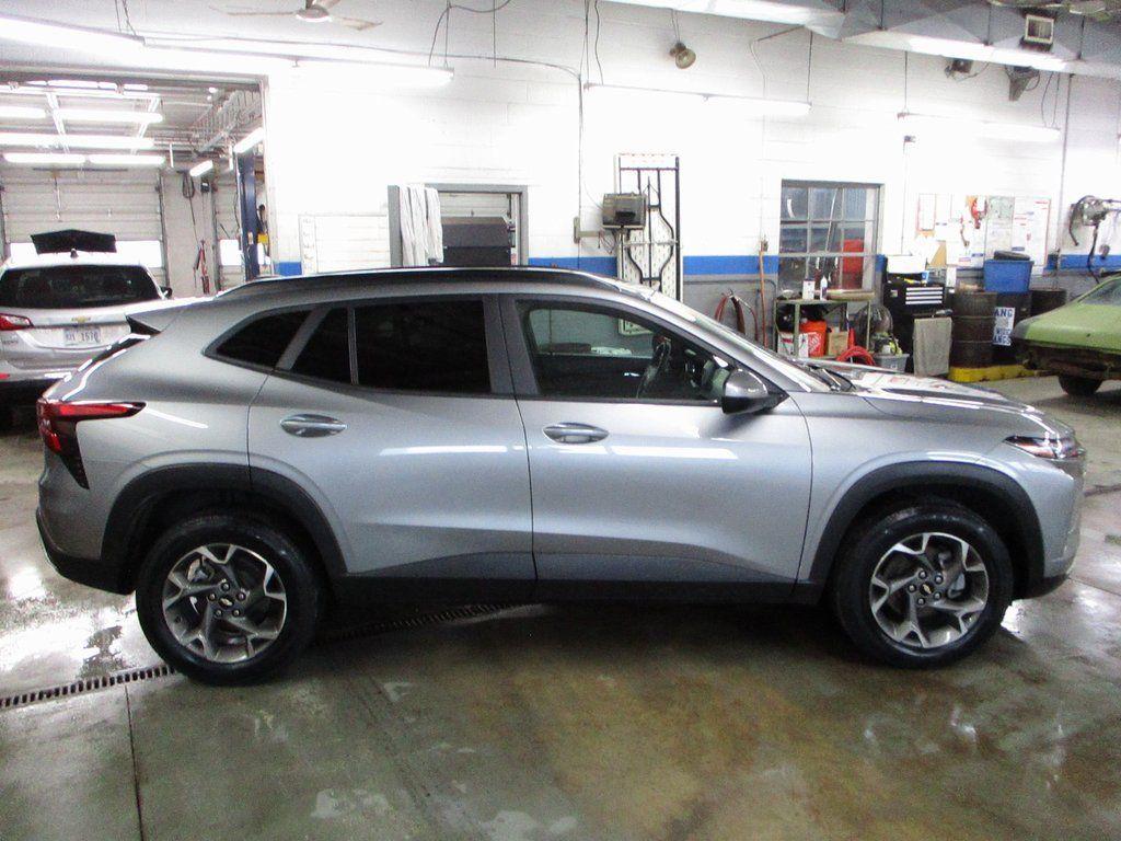 used 2024 Chevrolet Trax car, priced at $18,900