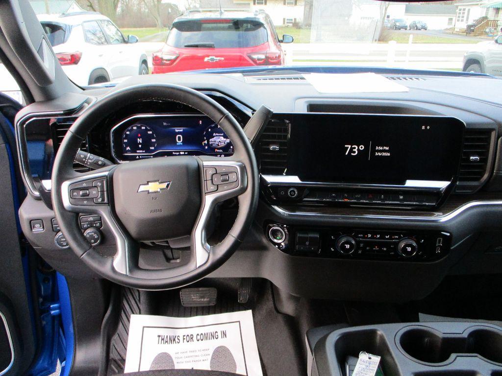 used 2025 Chevrolet Silverado 1500 car, priced at $39,900