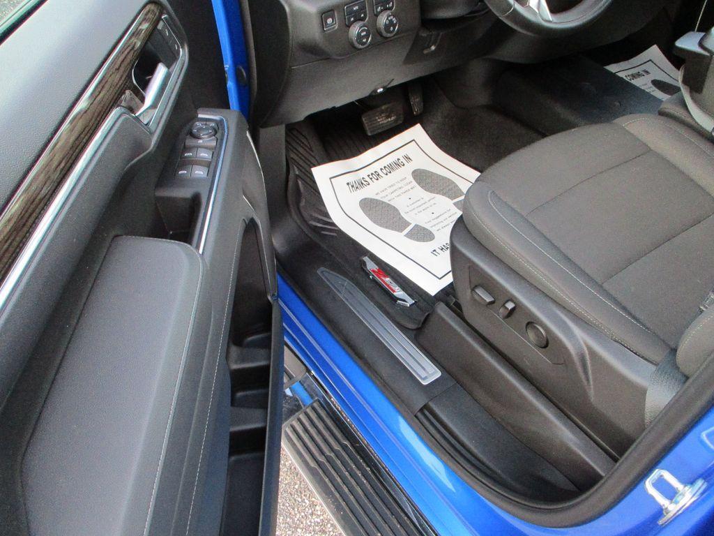 used 2025 Chevrolet Silverado 1500 car, priced at $39,900