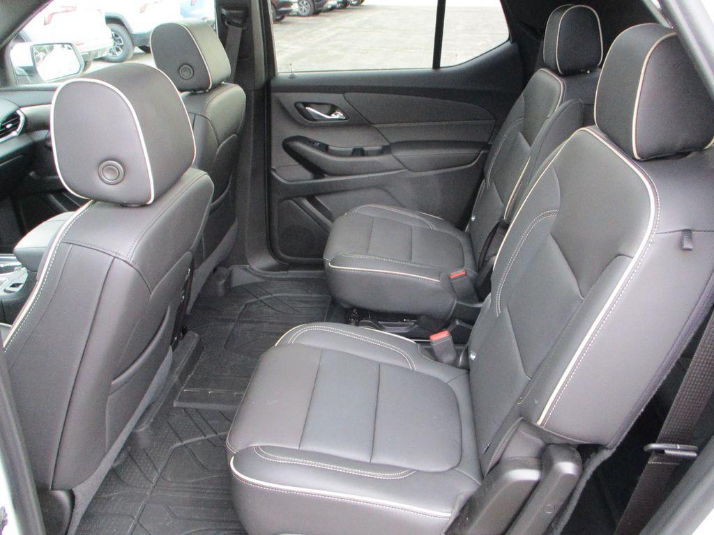 used 2023 Chevrolet Traverse car, priced at $37,200