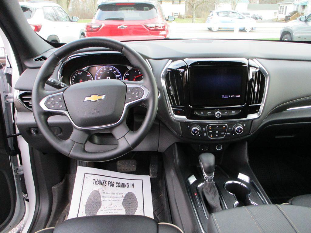 used 2023 Chevrolet Traverse car, priced at $37,200