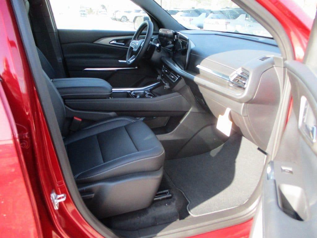 new 2026 Chevrolet Traverse car, priced at $50,090