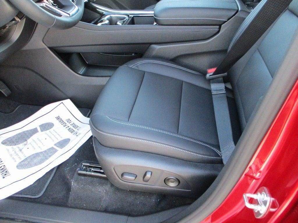 new 2026 Chevrolet Traverse car, priced at $50,090